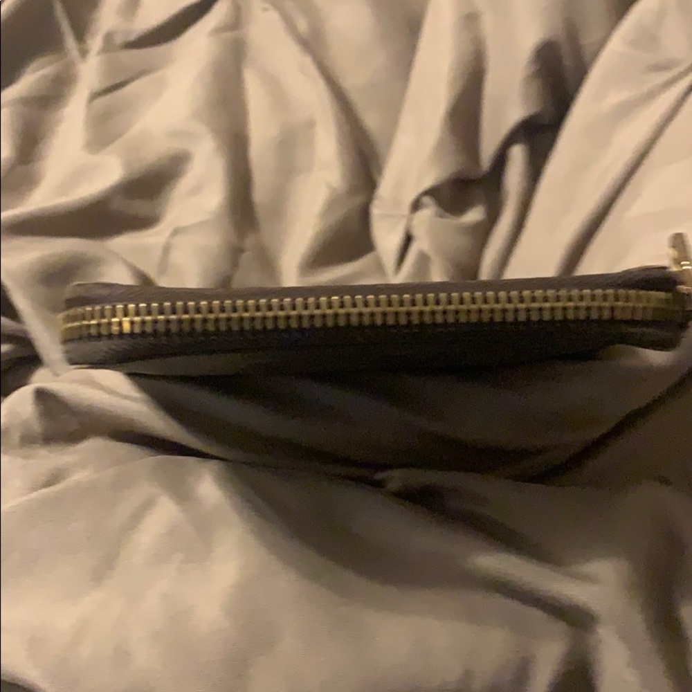 Louis Vuitton Zippy Organizer - Picture 7 of 8